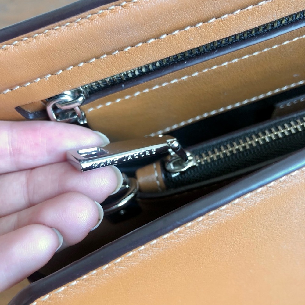 Marc Jacobs Leather Tote Bag - Picture 6 of 7